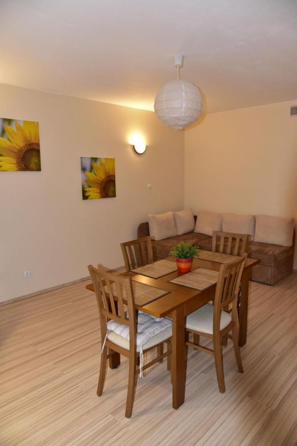 Apartament Sloneczny Brzeg Miedzyzdroje Ngoại thất bức ảnh